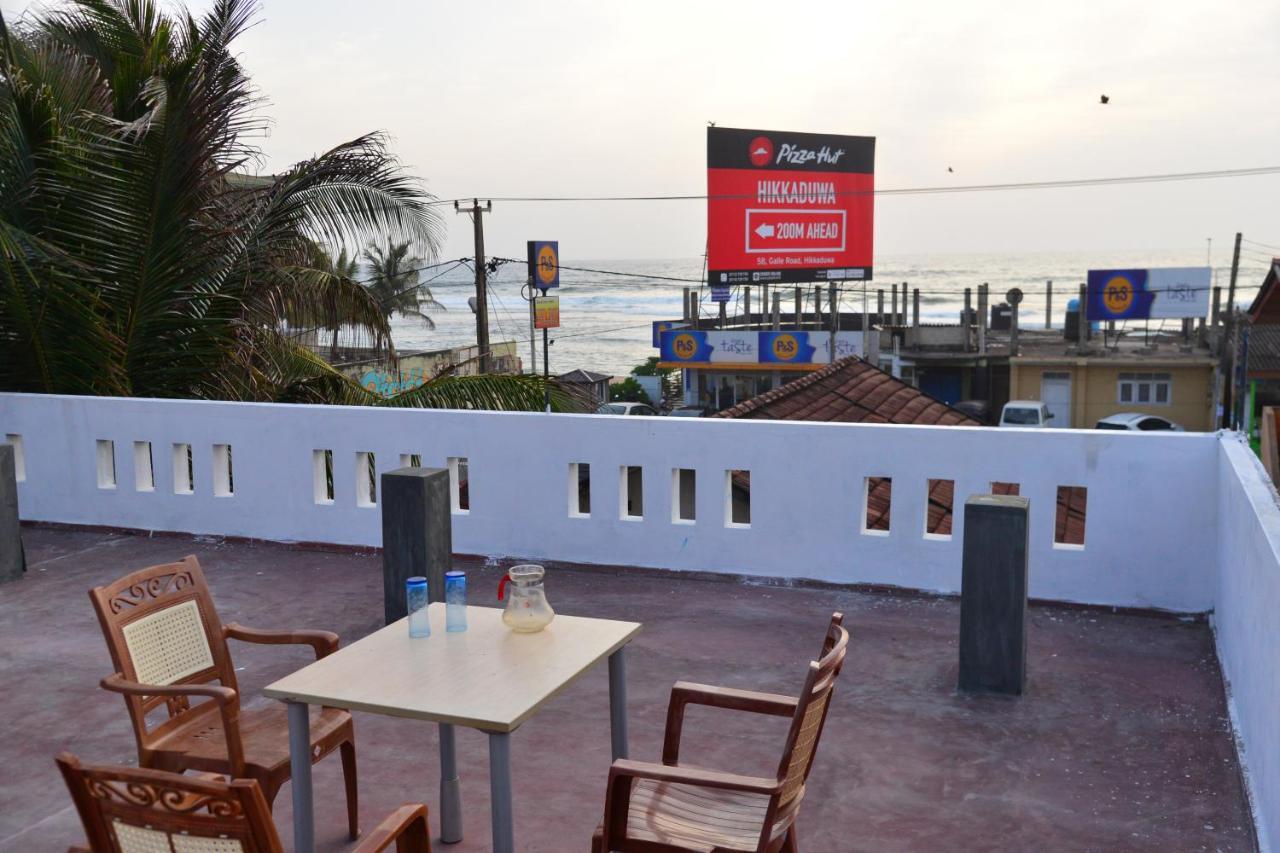 Lucky Beach Front Hostel Hikkaduwa Zewnętrze zdjęcie